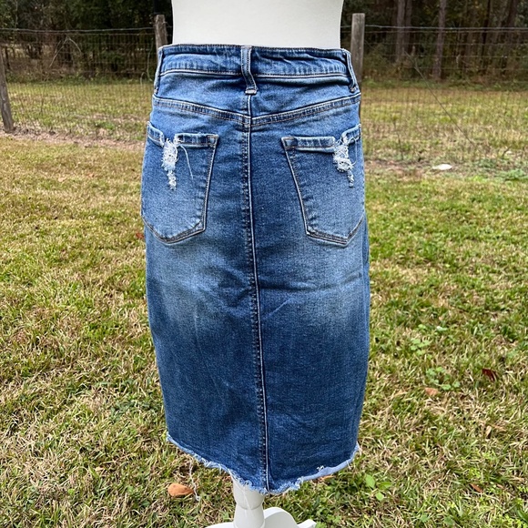 Distressed Denim Skirt - Picture 3 of 4